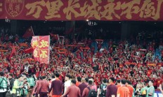爱游戏APP下载:“大莲花”见证“中国红” “丝滑”散场显温度